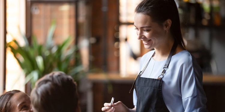 restoran çalışanları için İngilizce Eğitimi