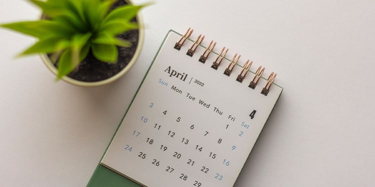 april kelimesini içeren ingilizce şarkılar