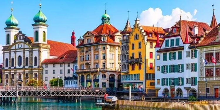 isviçrede yaşam - isviçrede ingilizce şart mı