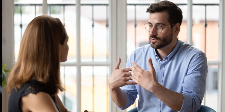 ingilizcede speak ve talk arasındaki farklar nelerdir