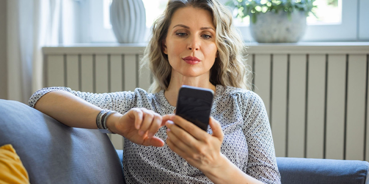 telefonlar ilgili phrasal verb listesi ve örnek cümle açıklamaları