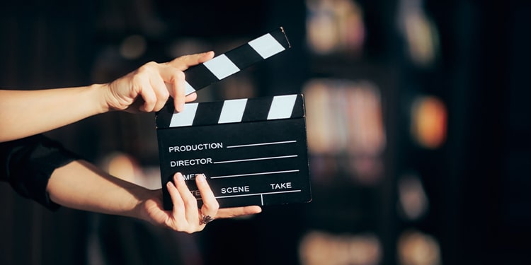 cut kelimesinin kullanımı - film kesimi veya sahne değişimi